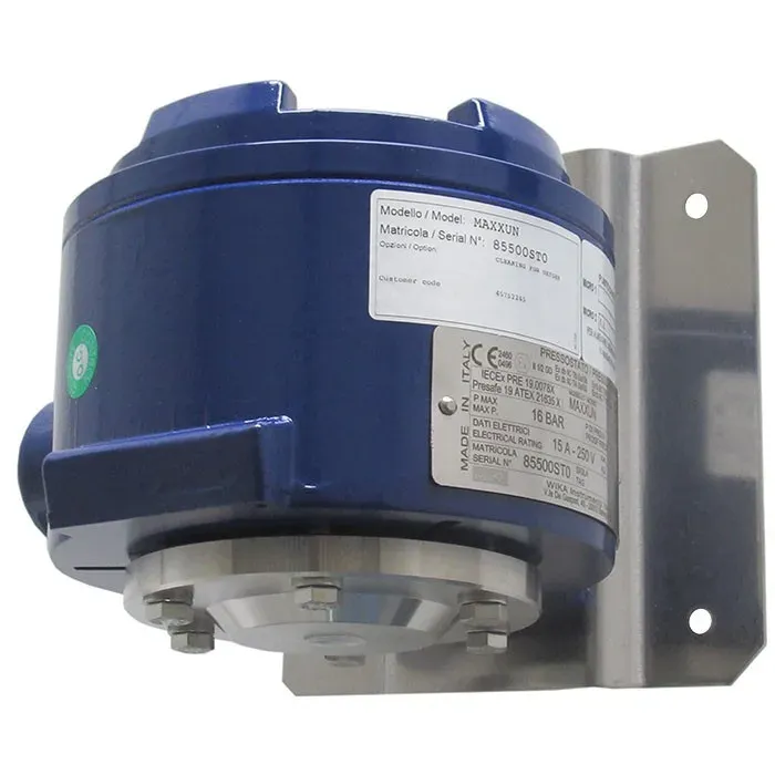 Diaphragm and Bourdon Tube Pressure Switch